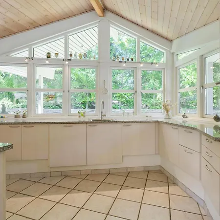 Stunning In With Kitchen