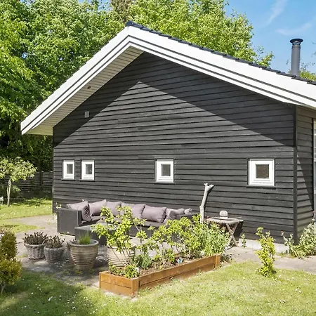 Stunning In With Kitchen 度假居 Højby
